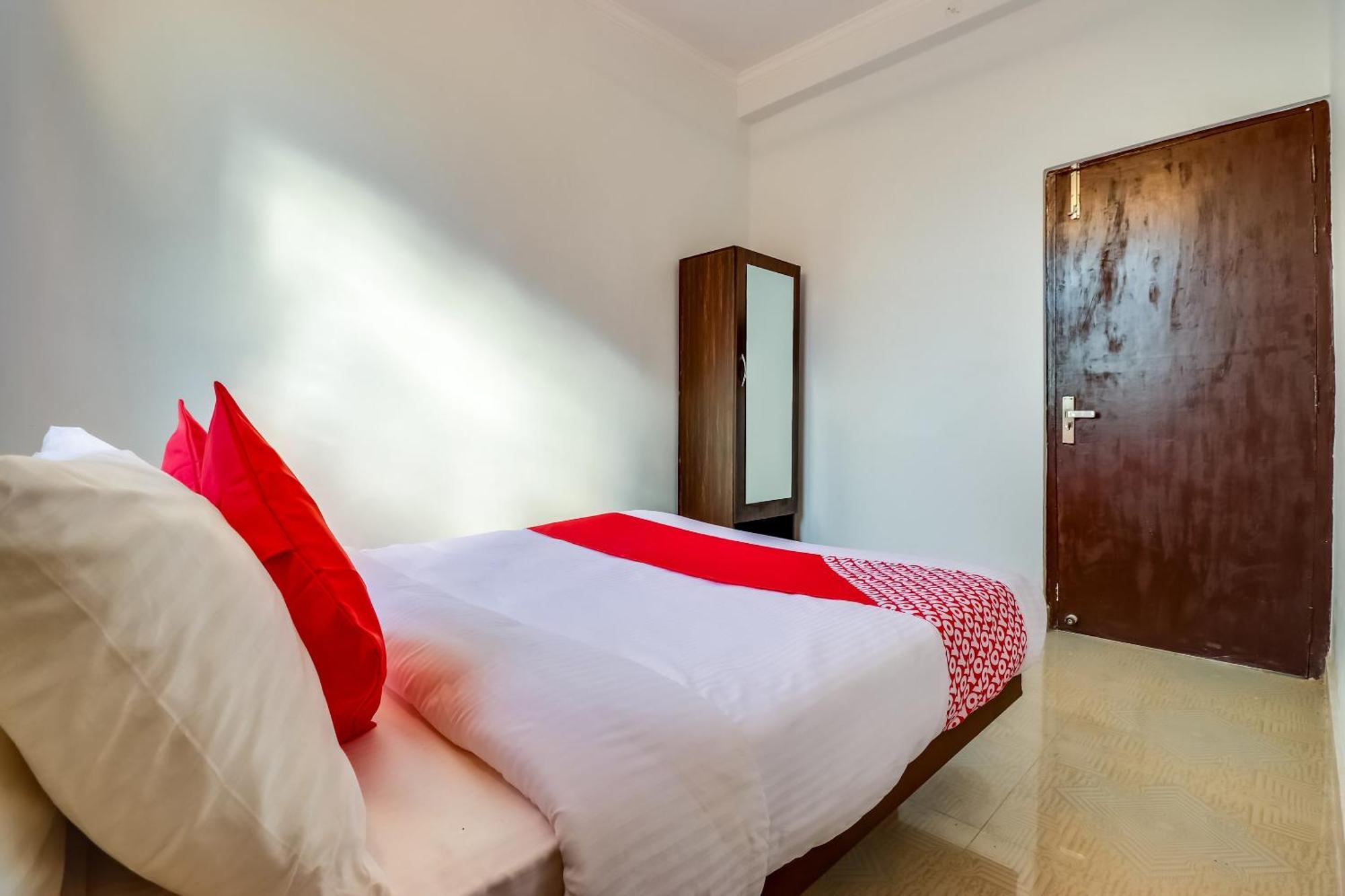 Hotel O The Velvet Chinhat Tiraha Екстериор снимка